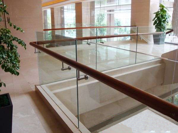 安全玻璃栏板|郑州玻璃安全栏板|郑州玻璃安全栏板厂家