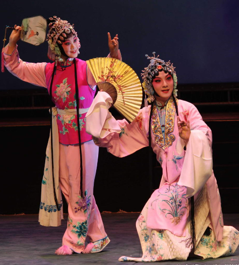中国的戏曲国粹是京剧,被誉为_戏曲戏剧