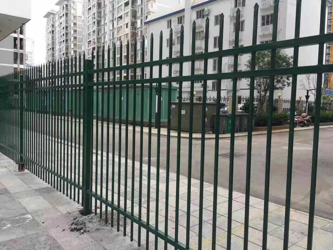 锌钢护栏 栅栏多少钱一米